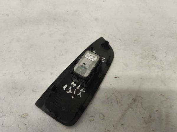 BOUTON LEVE VITRE MERCEDES - Vue 2